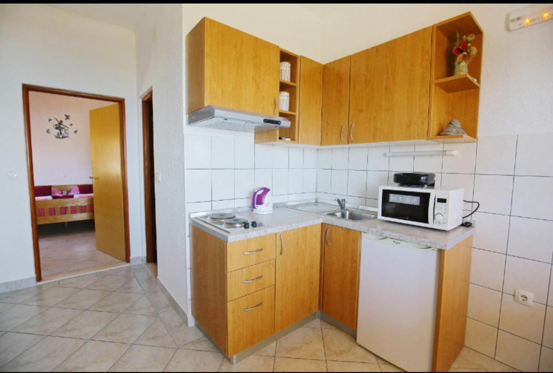 Apartmani Mirjana Tribanj-Kruscica Exterior foto
