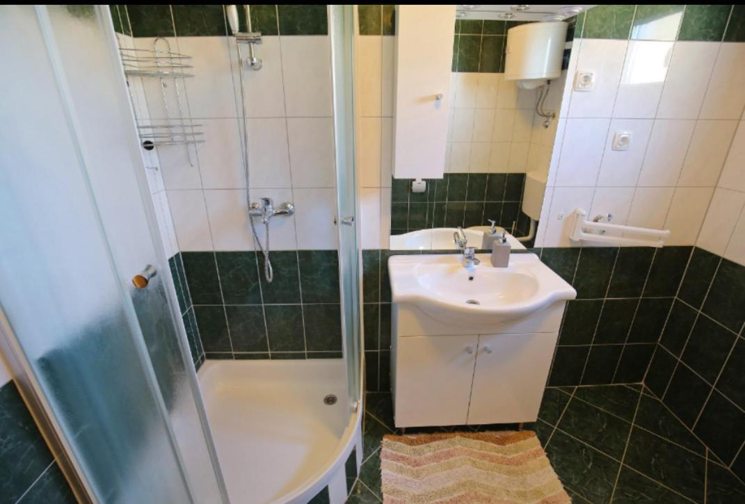 Apartmani Mirjana Tribanj-Kruscica Exterior foto